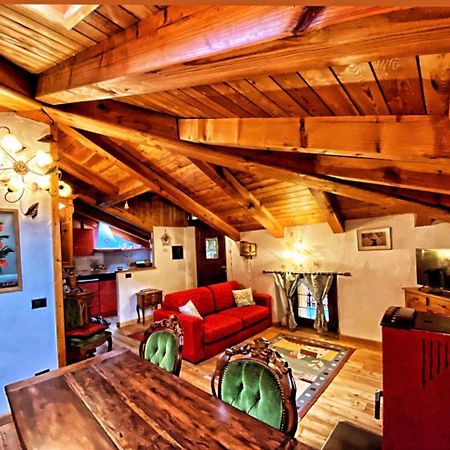 La Maison De Julie Pré-Saint-Didier Екстериор снимка